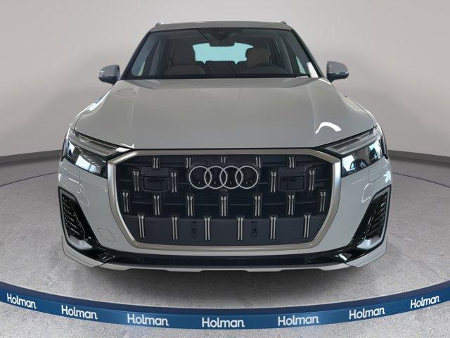 new 2026 Audi Q7 car, priced at $76,445