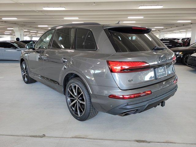 new 2025 Audi Q7 car, priced at $72,580