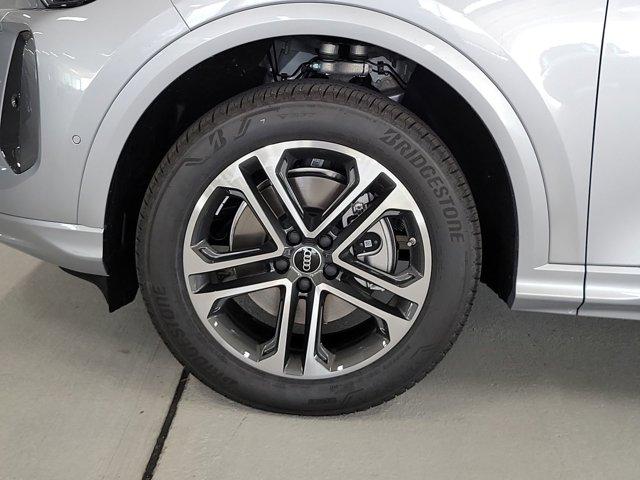 new 2025 Audi Q5 car, priced at $56,325