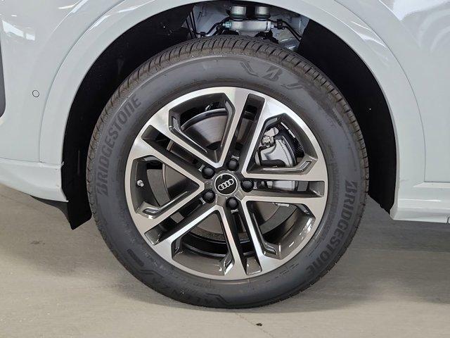new 2025 Audi Q5 car, priced at $60,175