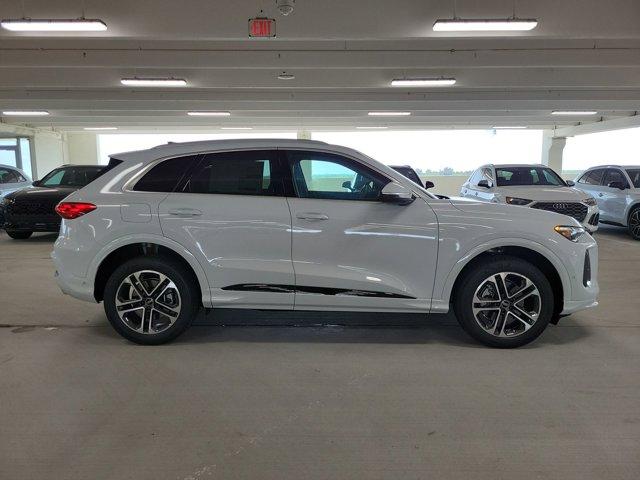 new 2025 Audi Q5 car, priced at $60,175