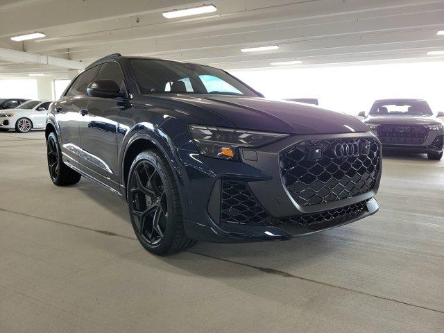 new 2025 Audi RS Q8 car, priced at $156,040