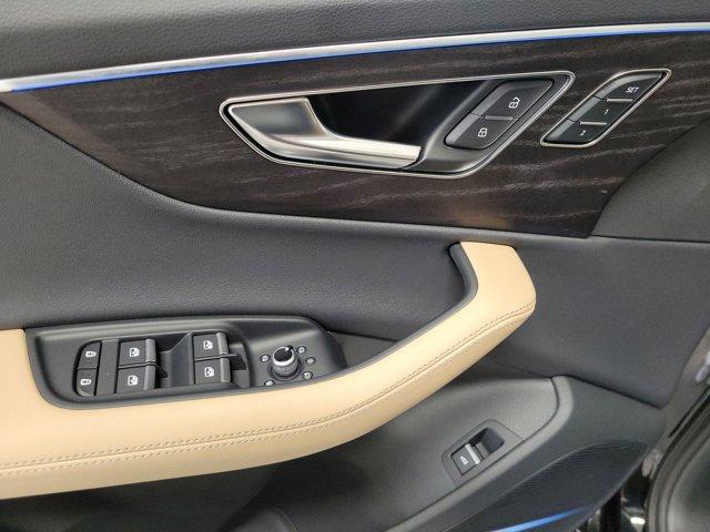 new 2025 Audi Q7 car, priced at $77,750