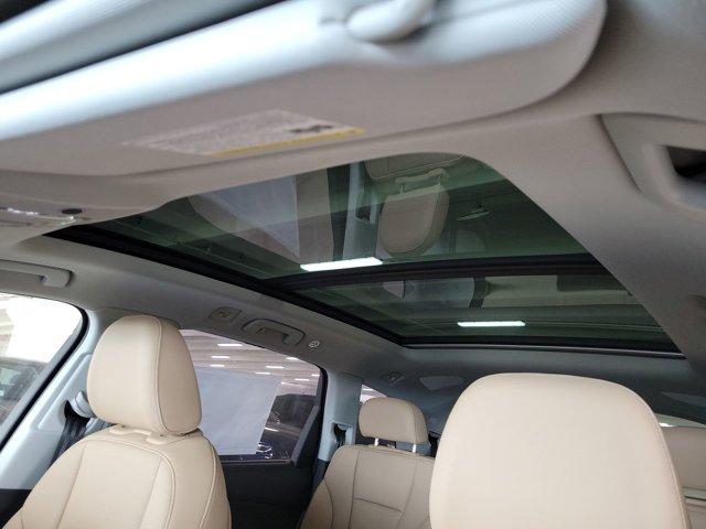 new 2025 Audi Q7 car, priced at $77,750