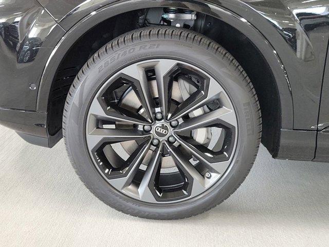 new 2025 Audi Q7 car, priced at $77,750