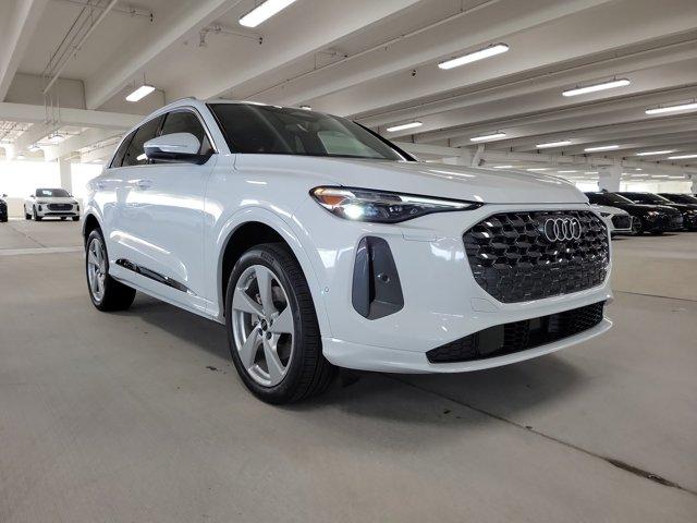 new 2025 Audi Q5 car, priced at $60,975