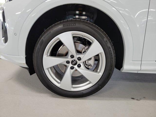 new 2025 Audi Q5 car, priced at $60,975