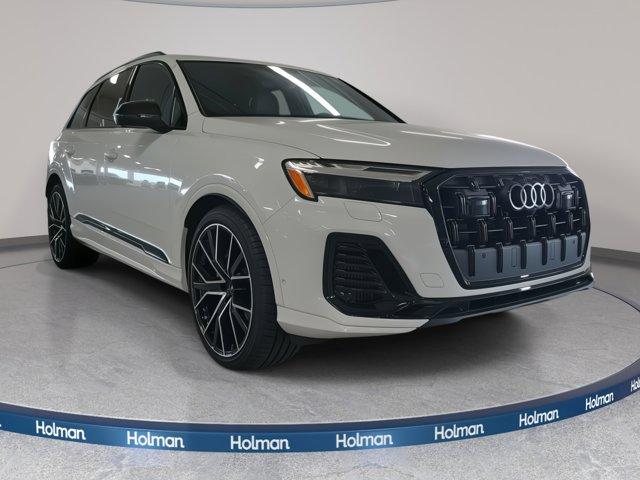 new 2025 Audi Q7 car, priced at $78,455