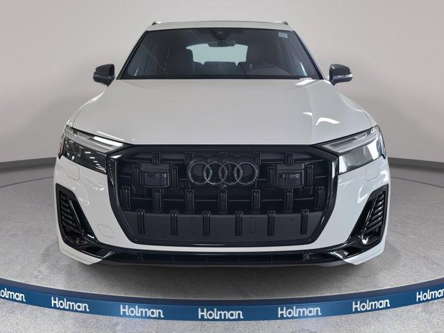 new 2025 Audi Q7 car, priced at $78,455