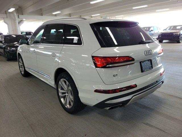 new 2025 Audi Q7 car, priced at $65,005