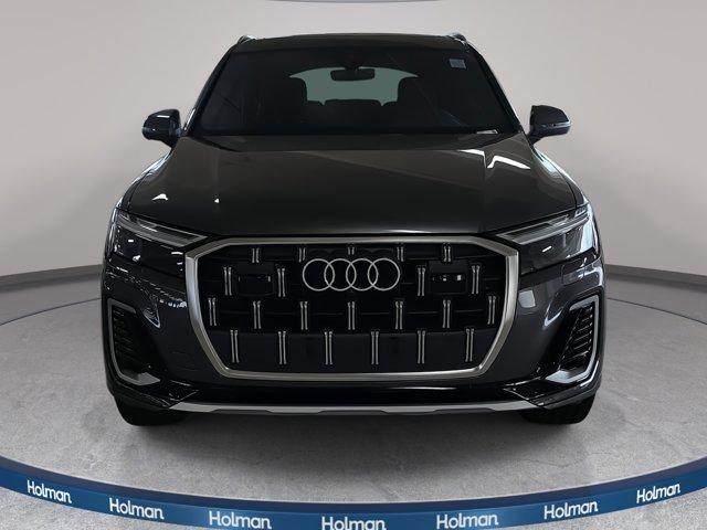 new 2026 Audi Q7 car, priced at $70,045