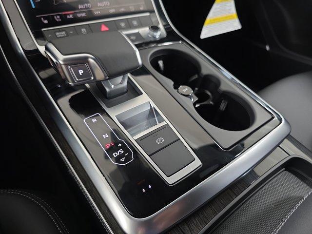 new 2026 Audi Q7 car, priced at $70,045