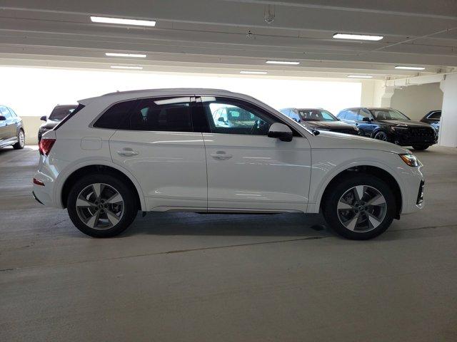 new 2025 Audi Q5 car, priced at $54,935