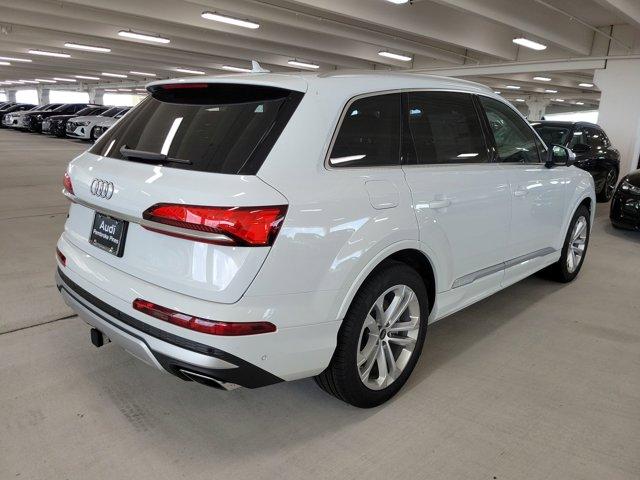 new 2025 Audi Q7 car, priced at $81,710