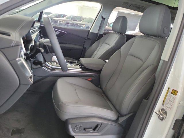 new 2025 Audi Q7 car, priced at $71,505