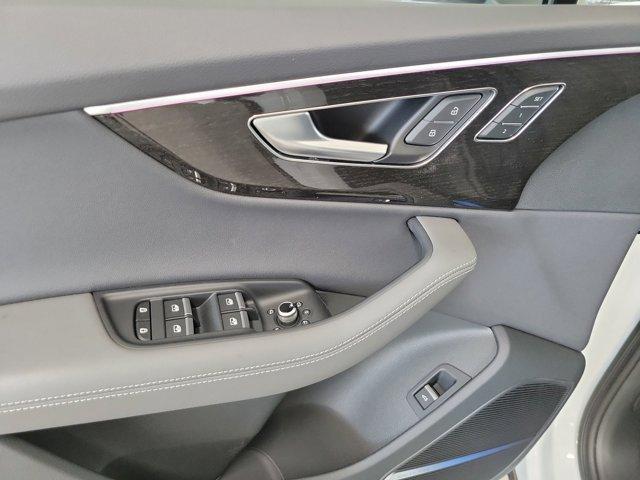 new 2025 Audi Q7 car, priced at $71,505