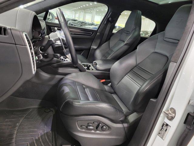 used 2022 Porsche Cayenne car