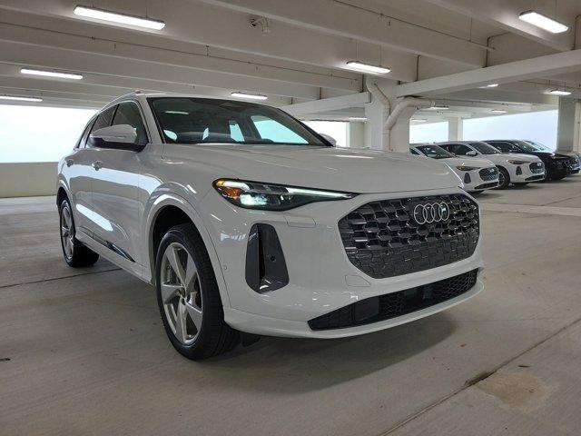 new 2025 Audi Q5 car, priced at $61,300