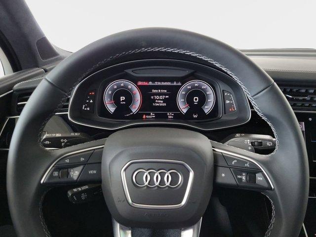 new 2025 Audi Q7 car, priced at $89,875