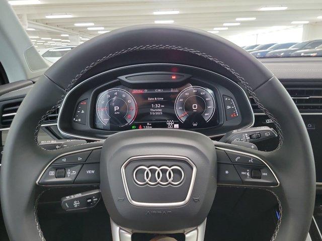 new 2025 Audi Q7 car, priced at $76,205
