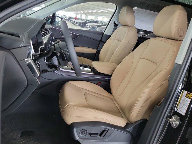 new 2025 Audi Q7 car, priced at $76,205
