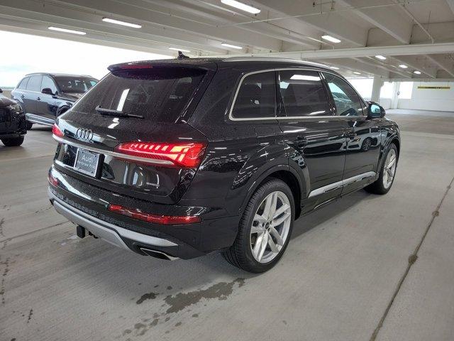 new 2025 Audi Q7 car, priced at $76,205
