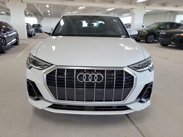 new 2024 Audi Q3 car