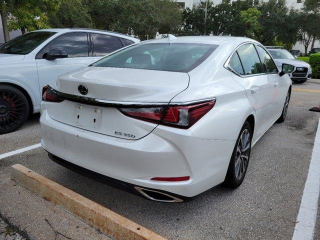 used 2022 Lexus ES 350 car, priced at $35,318