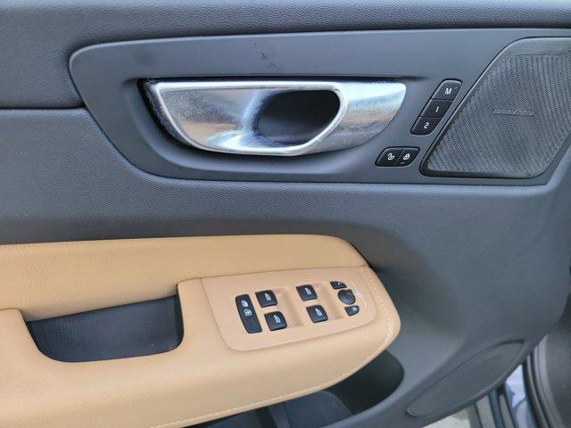 used 2020 Volvo XC60 car, priced at $28,990