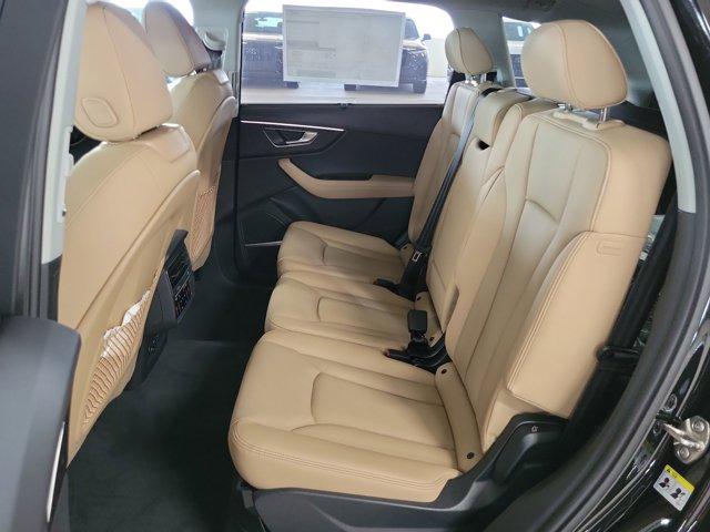 new 2025 Audi Q7 car, priced at $76,205
