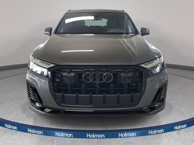 new 2025 Audi Q7 car, priced at $78,055