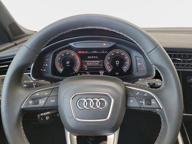 new 2025 Audi Q7 car, priced at $78,055