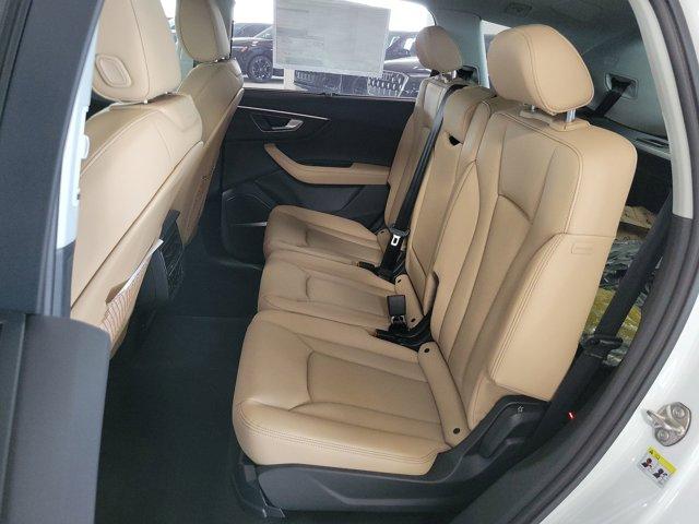new 2025 Audi Q7 car, priced at $77,750