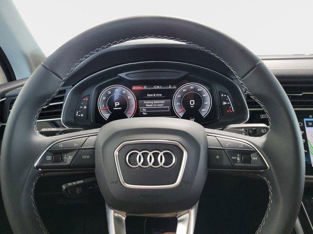 new 2025 Audi Q7 car, priced at $77,750