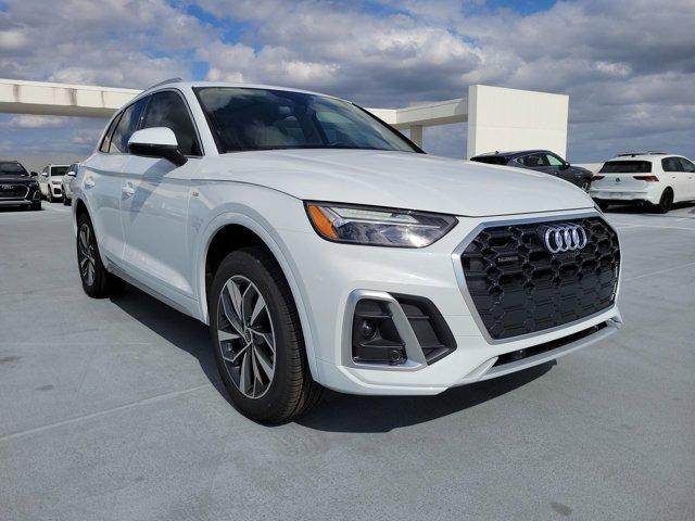 new 2025 Audi Q5 car, priced at $58,235