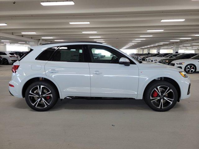 new 2025 Audi Q5 car, priced at $60,200