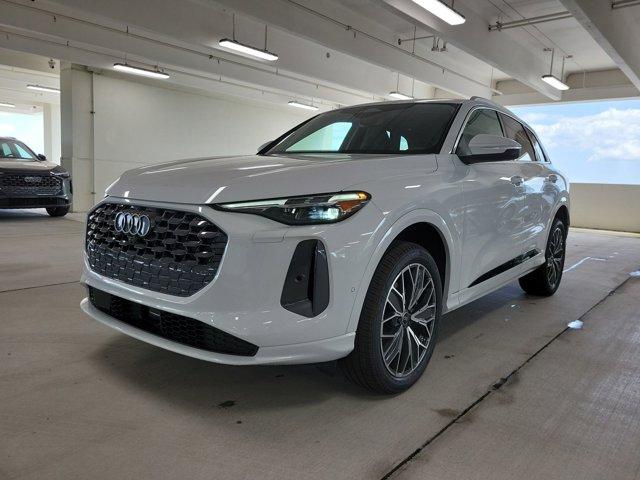 new 2025 Audi Q5 car, priced at $60,975