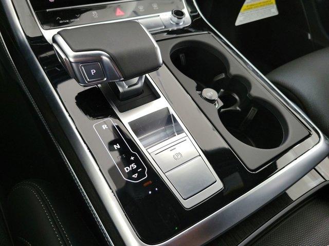new 2025 Audi Q7 car, priced at $81,700