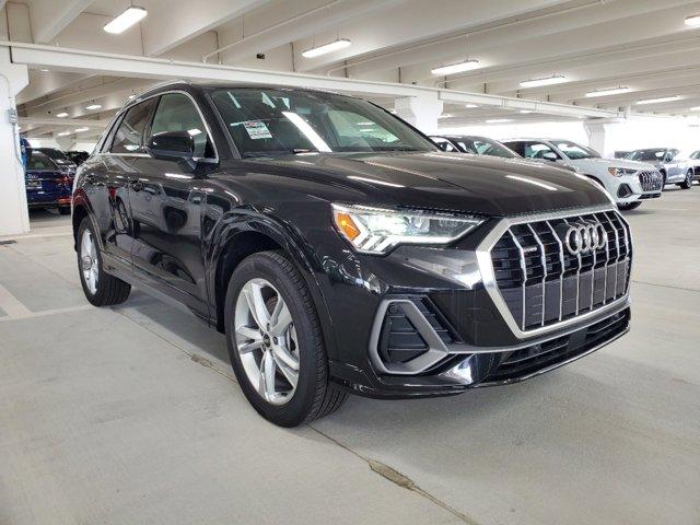 new 2022 Audi Q3 car