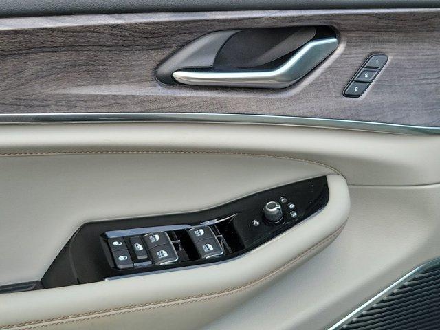 used 2022 Jeep Grand Cherokee car, priced at $37,954