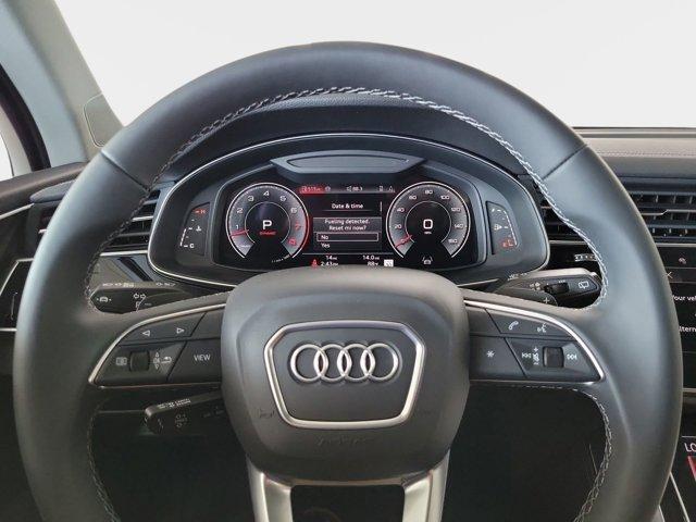 new 2025 Audi Q7 car, priced at $77,450