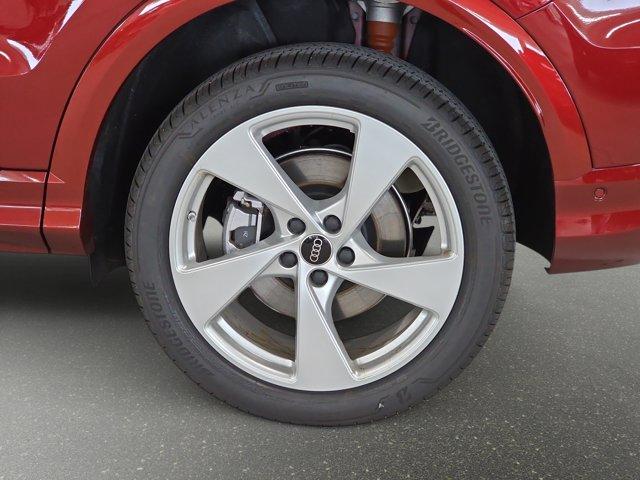 new 2025 Audi Q5 car, priced at $61,300