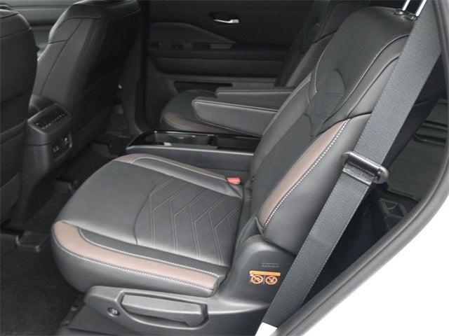 new 2025 Nissan Pathfinder car, priced at $46,962