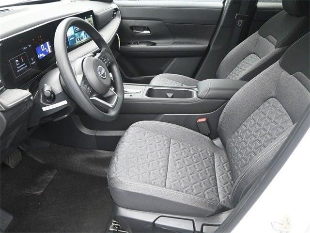 new 2025 Nissan Kicks car, priced at $26,419