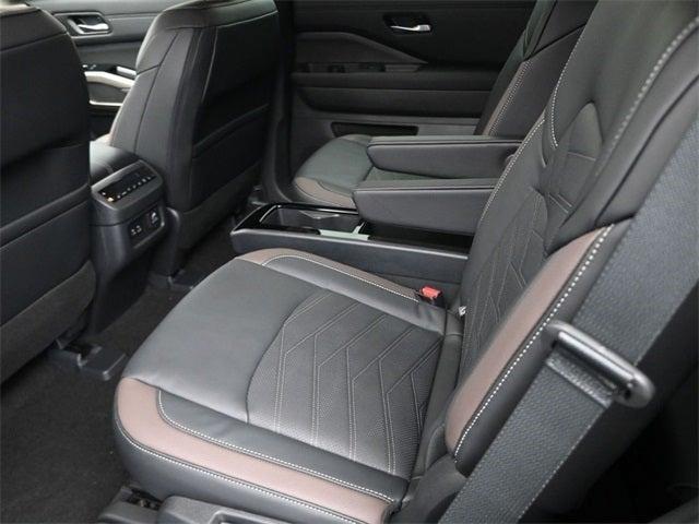 new 2025 Nissan Pathfinder car, priced at $49,610