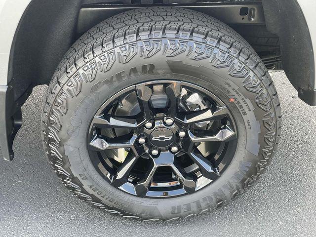 new 2025 Chevrolet Colorado car, priced at $50,253