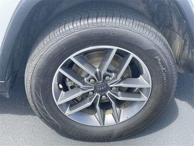 used 2020 Jeep Grand Cherokee car, priced at $17,490