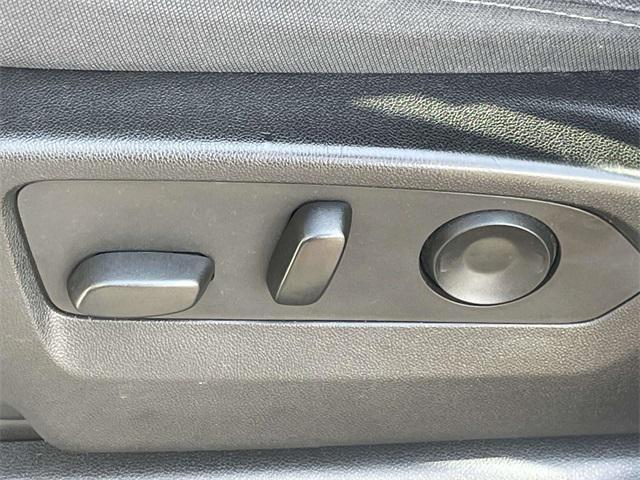 used 2022 Chevrolet Silverado 1500 car, priced at $35,987