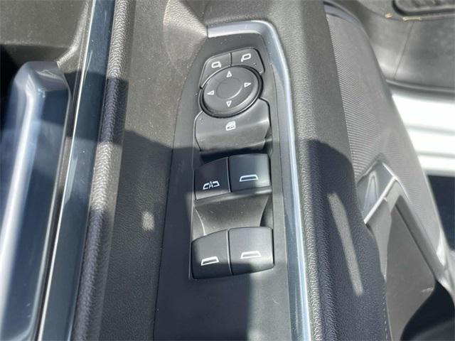 used 2022 Chevrolet Silverado 1500 car, priced at $35,987
