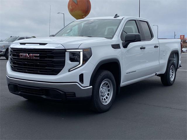 new 2024 GMC Sierra 1500 car, priced at $39,550